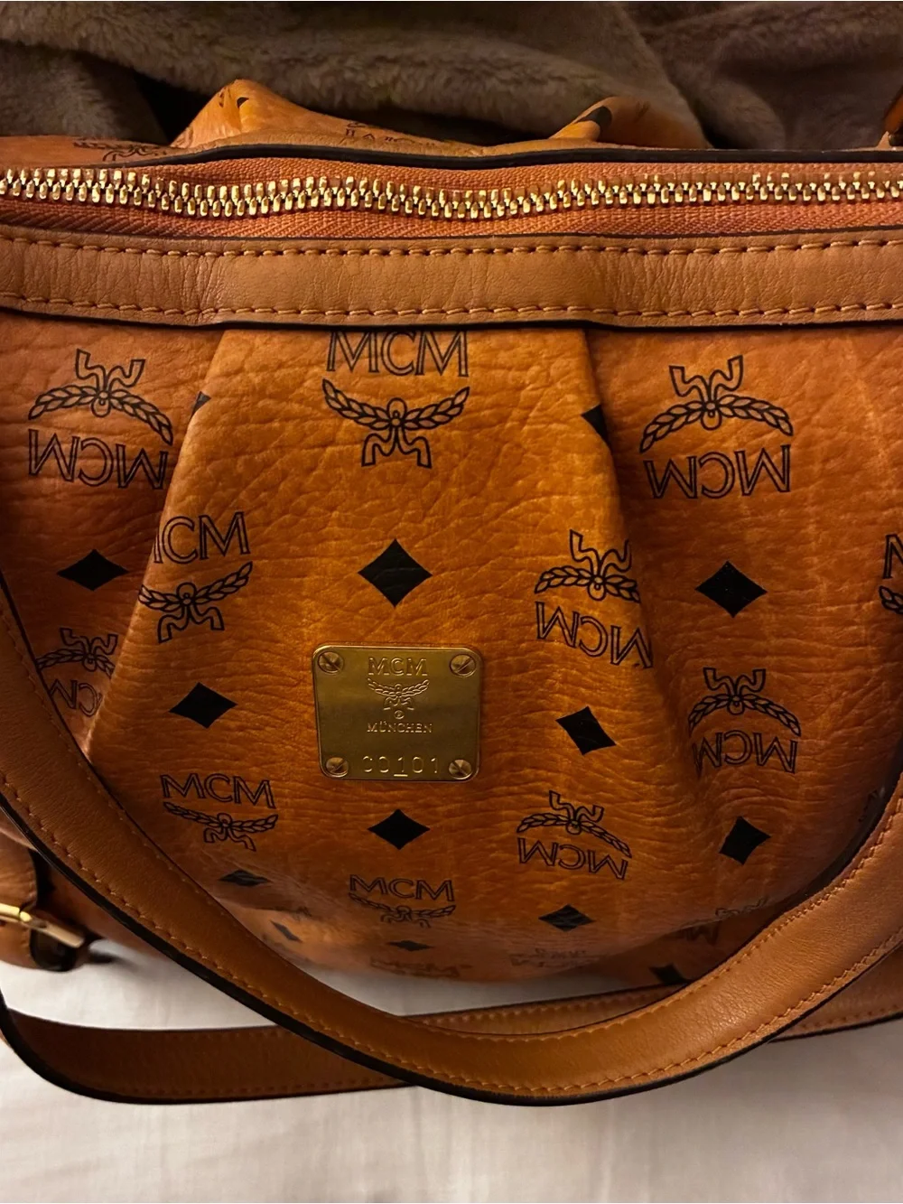 MCM Logo Visetos Pattern Shoulder Hobo Bag Leather Brown Cognac MSRP $1198